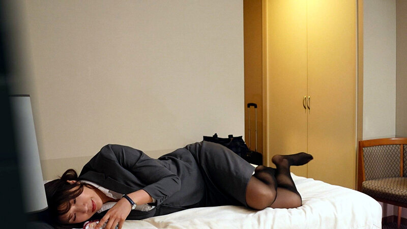 出張先ホテル秘密オナニー 性欲剥き出しOL ＃2