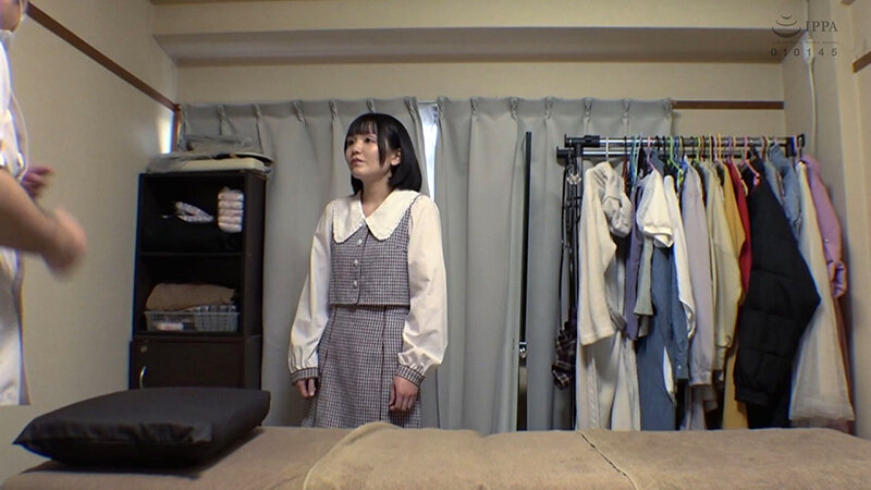 雨夏そよ 魔法のオイルで快感マッサージ