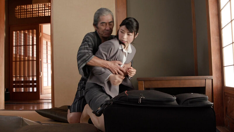 転職先の社長から役員を任命された美熟女の代償は…。白い肌の巨乳を麻縄で赤く染め、アブノーマルな甘美な快感にハマる美熟女！