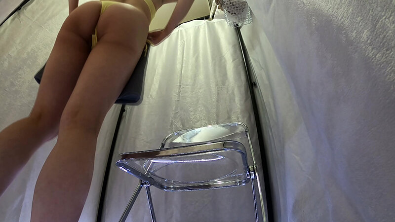 かわいい系のおねえさんがオナニー