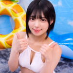 水着姿のゆみが魅せるフェラ体験！4K・ナンパ作品
